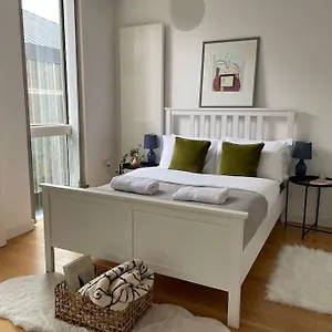 Shoreditch Cosy Flat, Next To Van Gogh Exhibition London