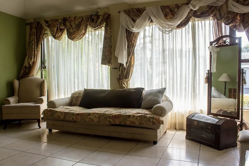 Homestay Mi Casa, Tu Casa Holiday home Guatemala City Guatemala
